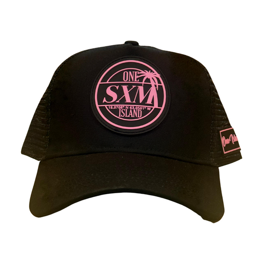 Casquette noir avec logo rose fluoSXM